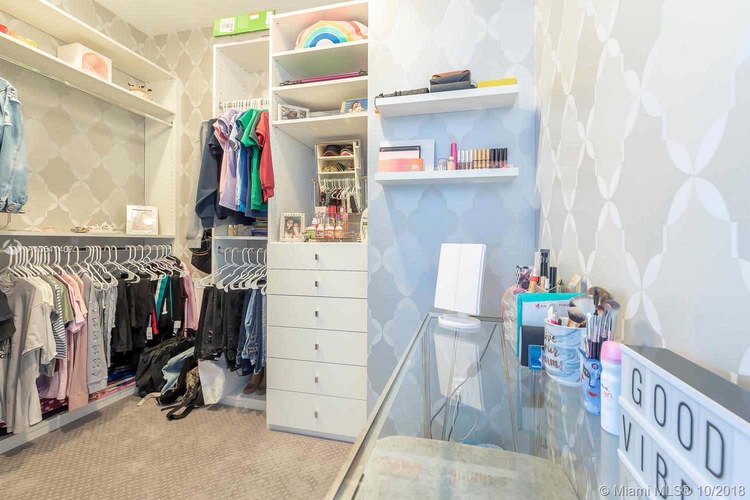 SEA ISLAND - Residential