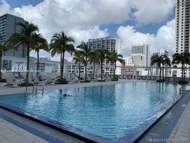 THE AXIS ON BRICKELL II C - Residential