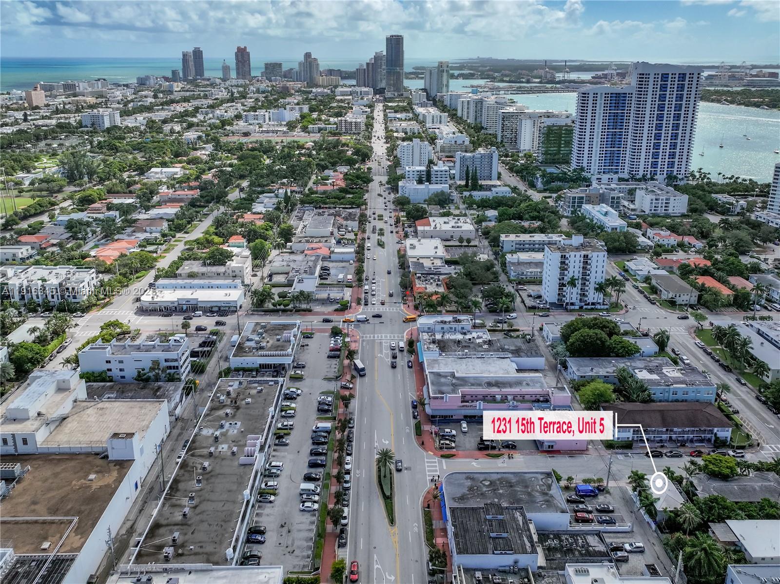 THE DARIA CONDO - Residential