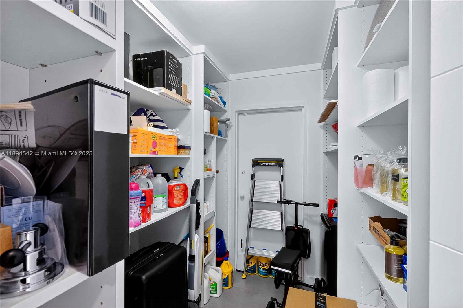 GROVE ISLE CONDO - Residential Lease