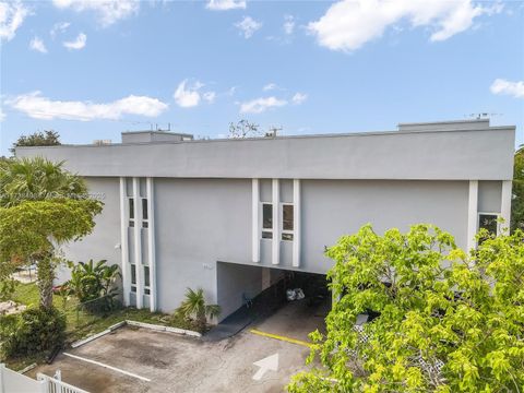 2751 Van Buren St Hollywood FL 33020