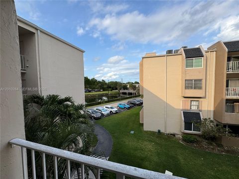 Photo of 7725 SW 86th St #A1-319, Miami, FL 33143 (MLS # A12010284)