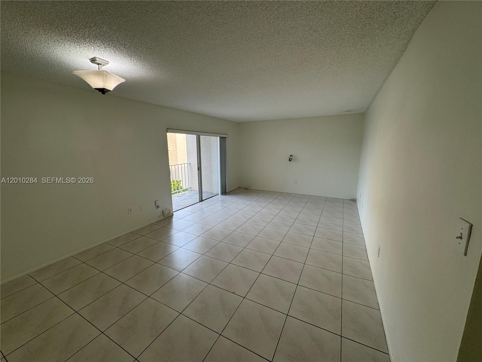 KINGS CREEK SO CONDO - Residential