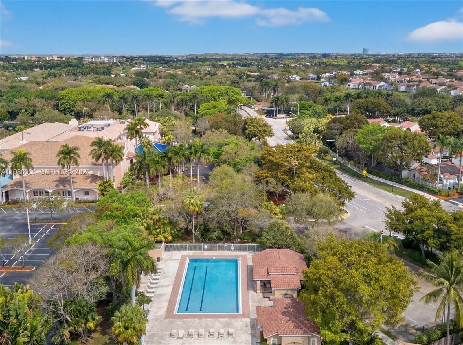 COUNTRY ISLES GARDEN HOME - Residential