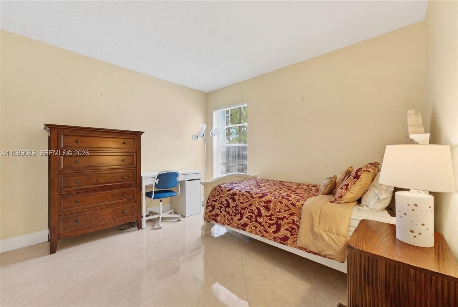 COUNTRY ISLES GARDEN HOME - Residential