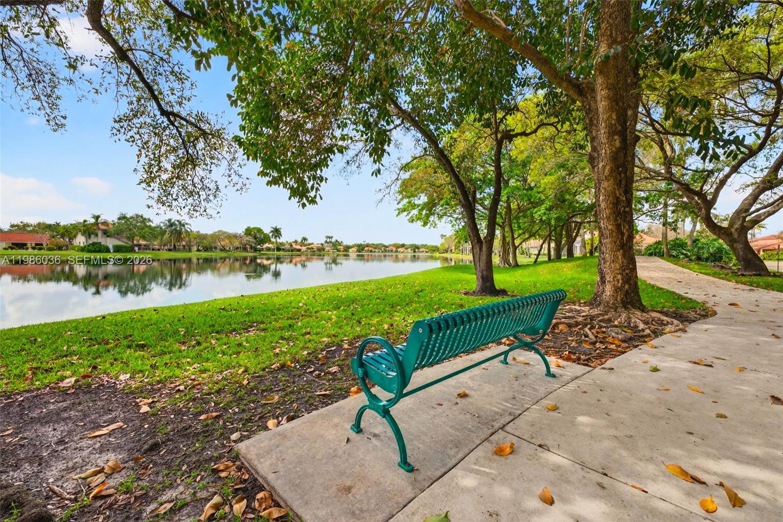 COUNTRY ISLES GARDEN HOME - Residential