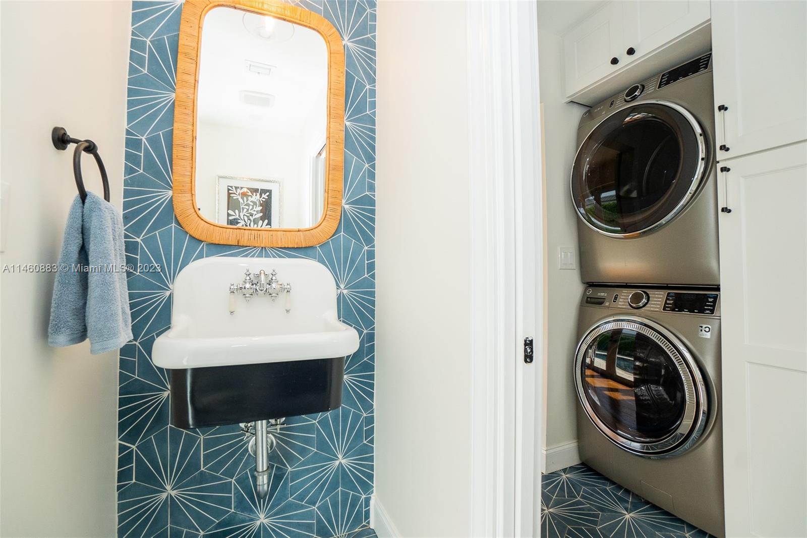 LANDINGS FIRST SEC - Residential