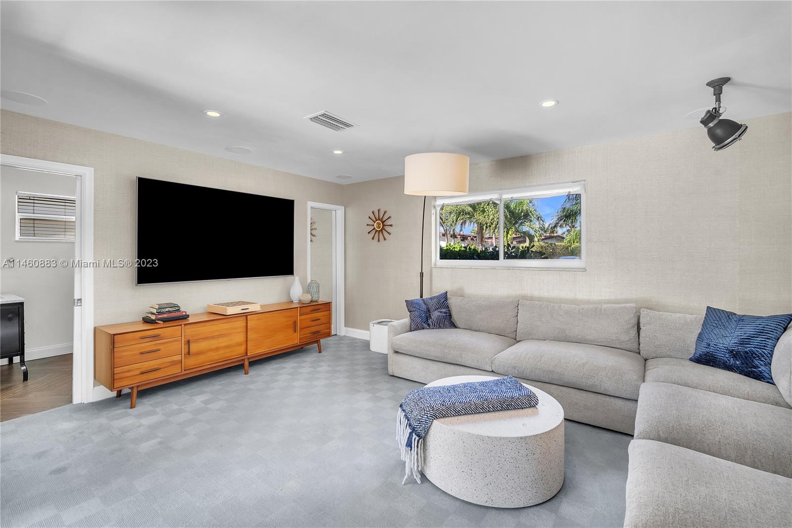 LANDINGS FIRST SEC - Residential