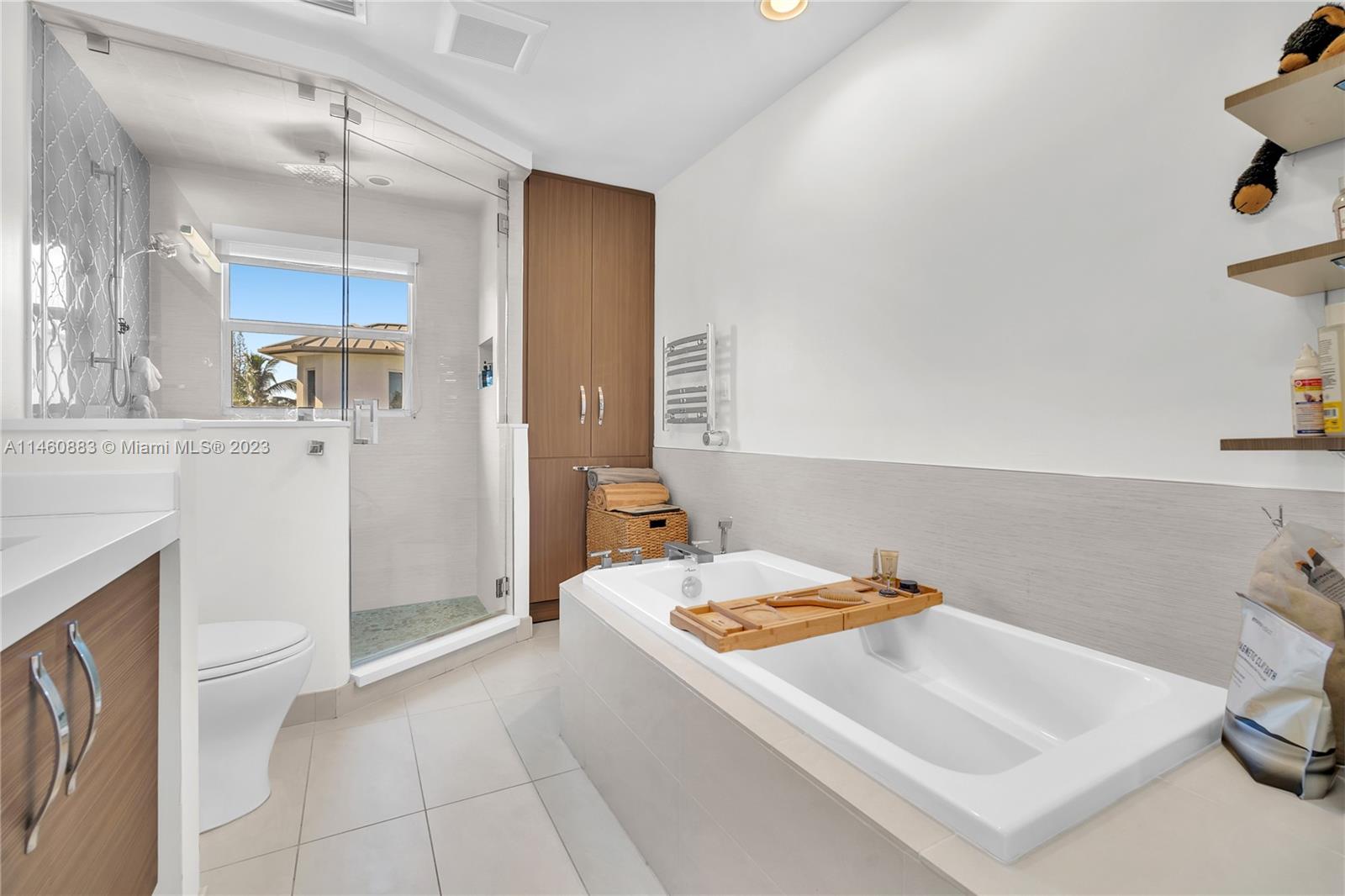 LANDINGS FIRST SEC - Residential