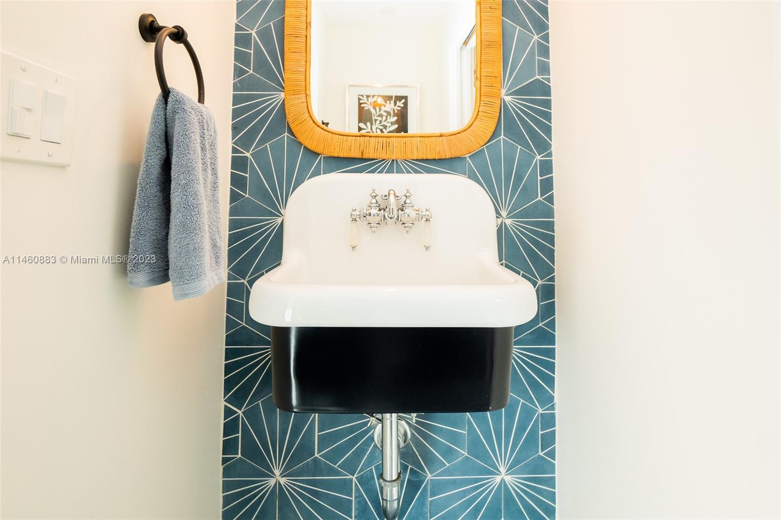 LANDINGS FIRST SEC - Residential