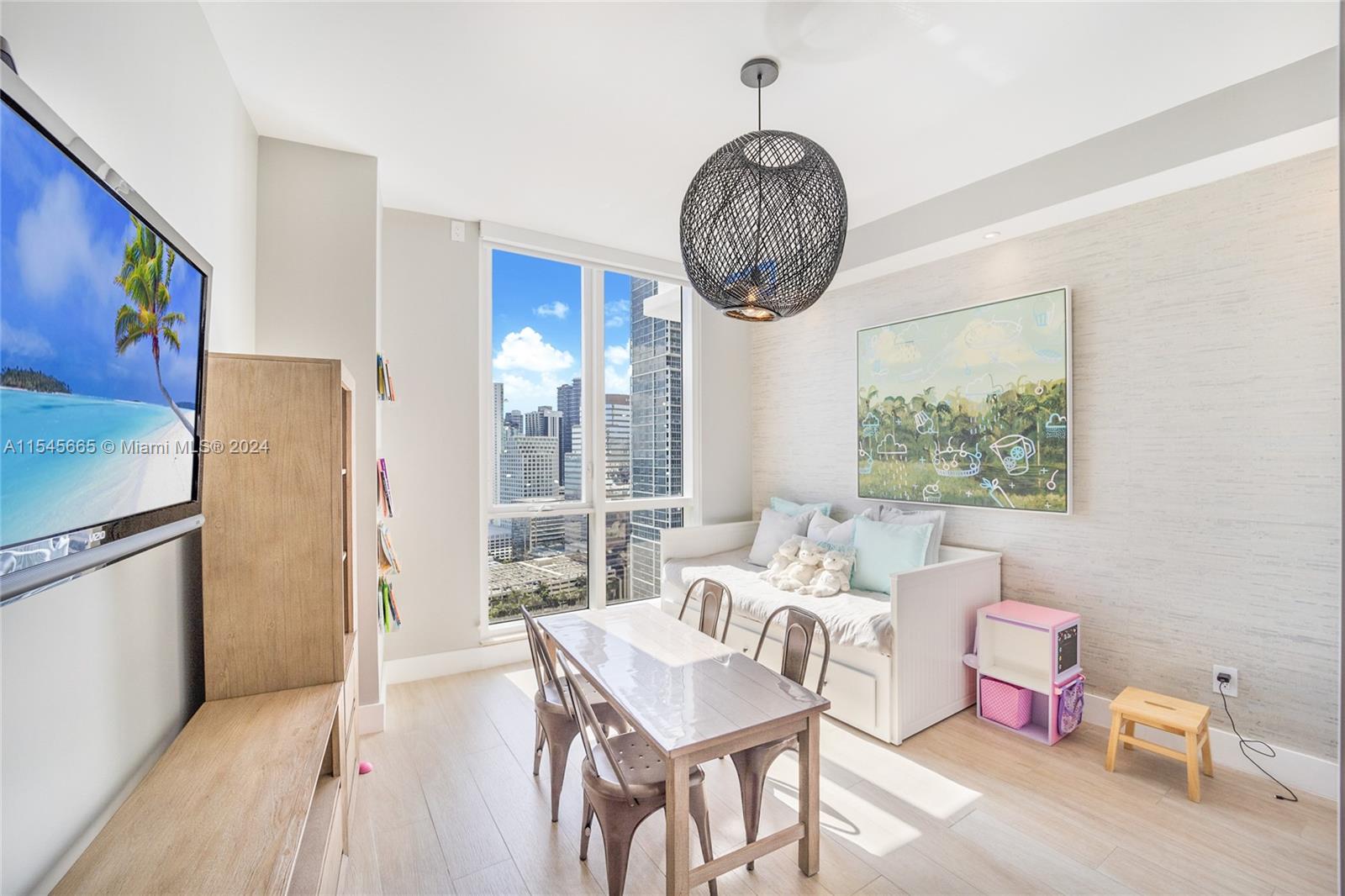 CARBONELL CONDO - Residential