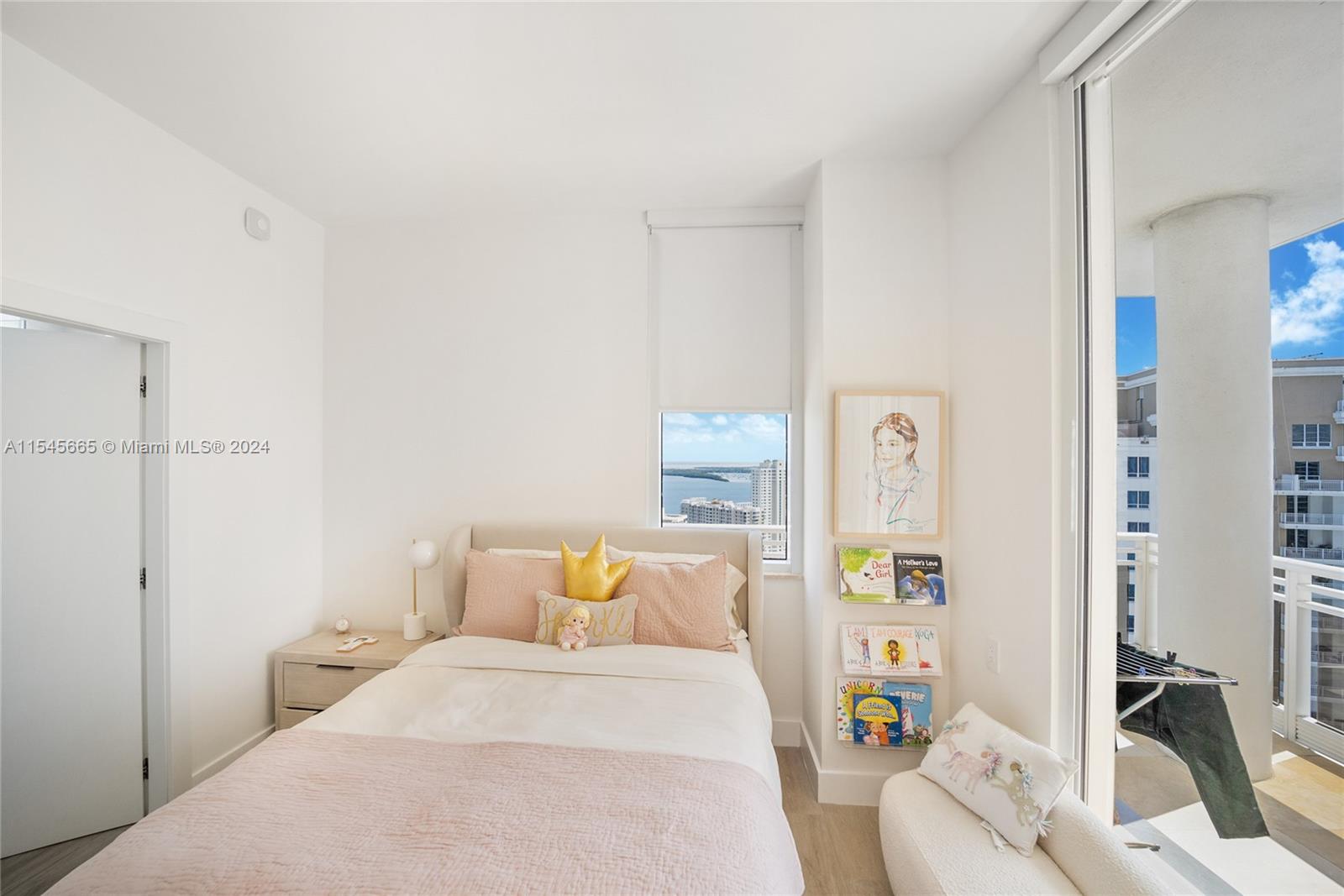 CARBONELL CONDO - Residential