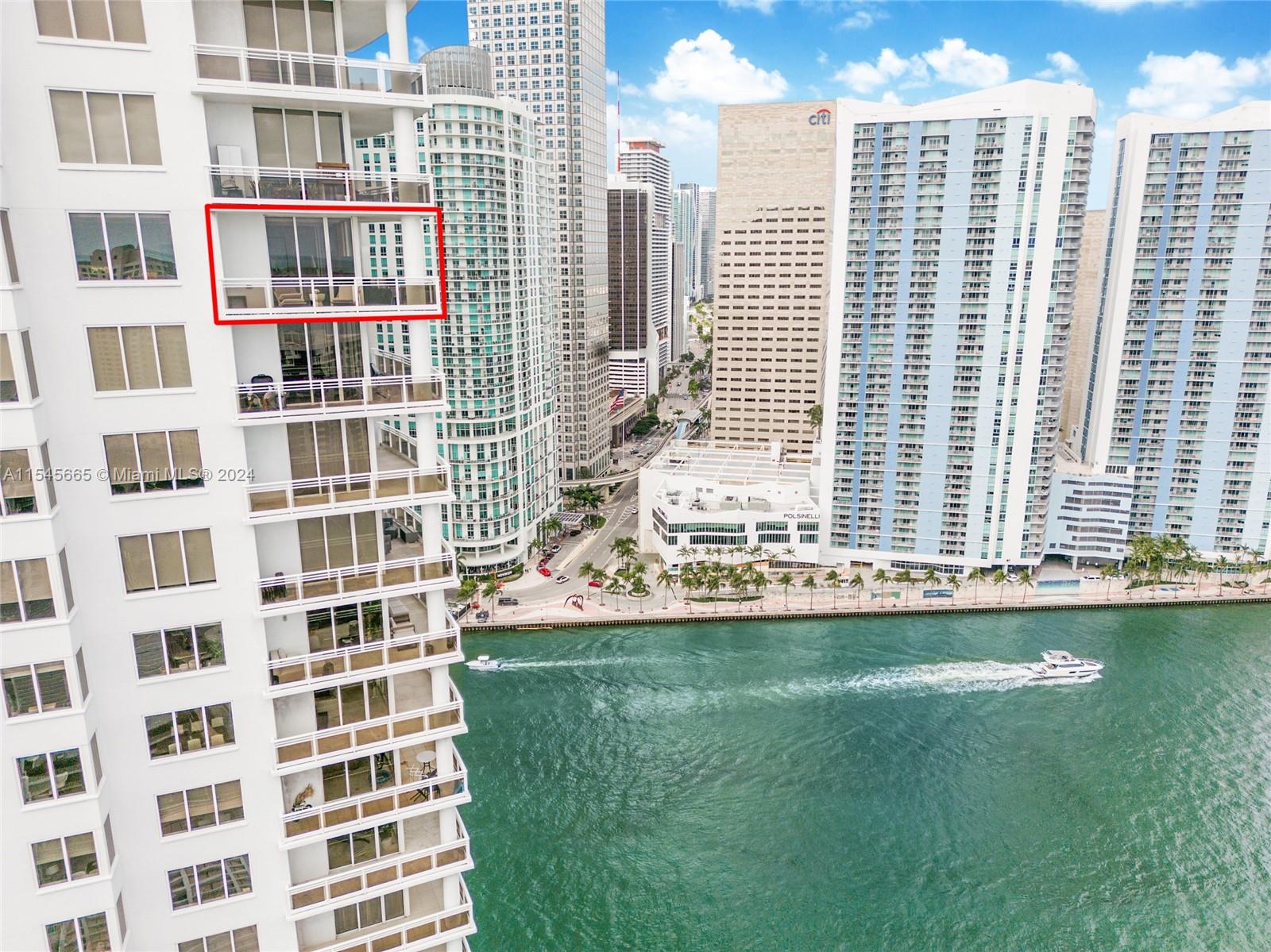 CARBONELL CONDO - Residential