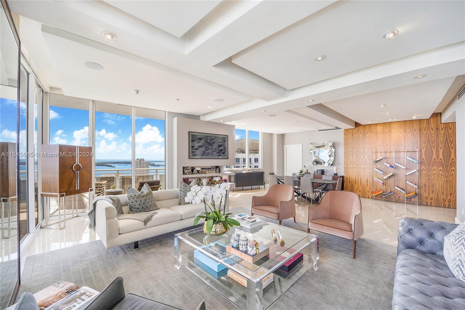 CARBONELL CONDO - Residential