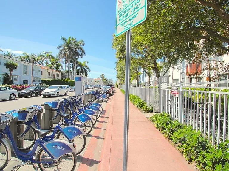 ETRURIA CONDO - Residential Lease