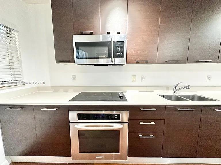 ETRURIA CONDO - Residential Lease