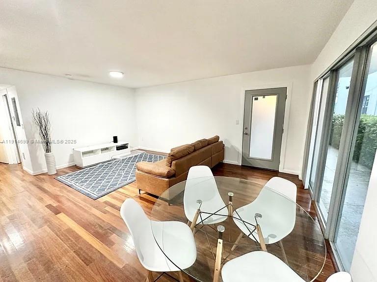 ETRURIA CONDO - Residential Lease