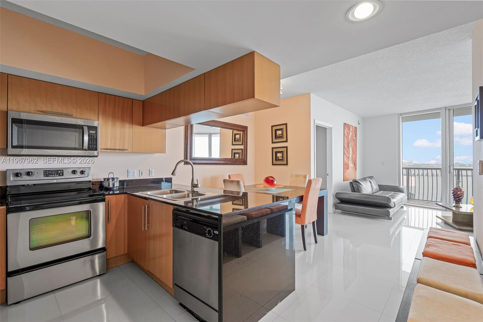 OPERA TOWER CONDO - Residential