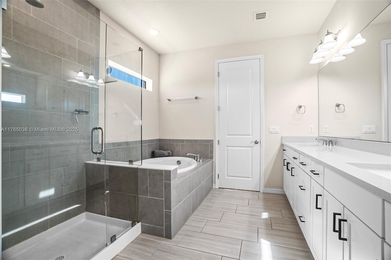HILLCREST COUNTRY CLUB SO - Residential