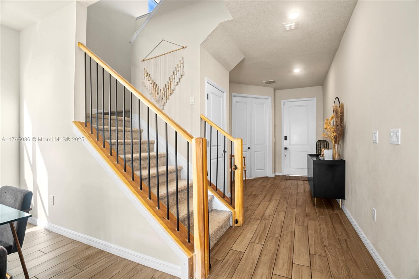HILLCREST COUNTRY CLUB SO - Residential