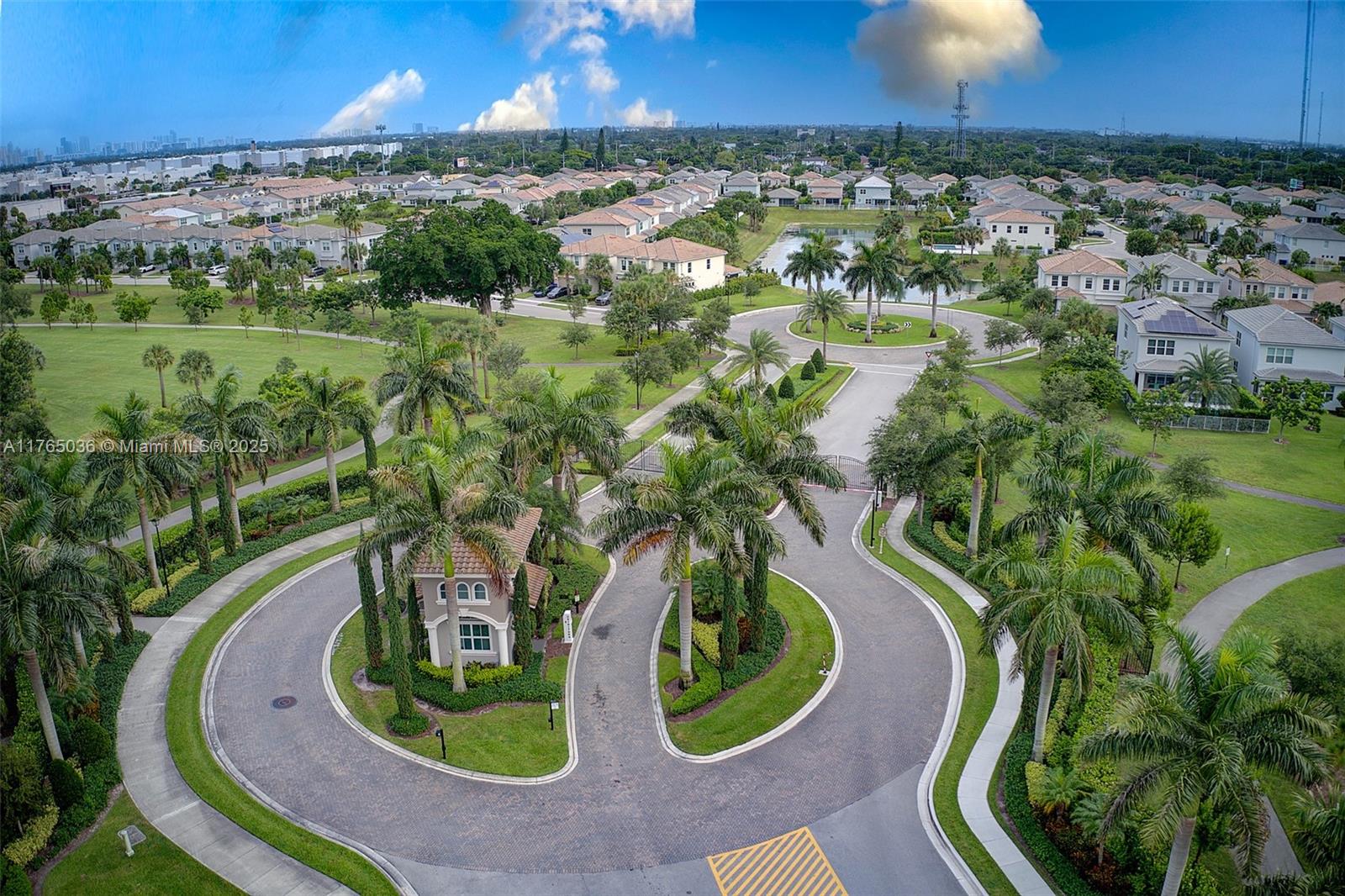 HILLCREST COUNTRY CLUB SO - Residential