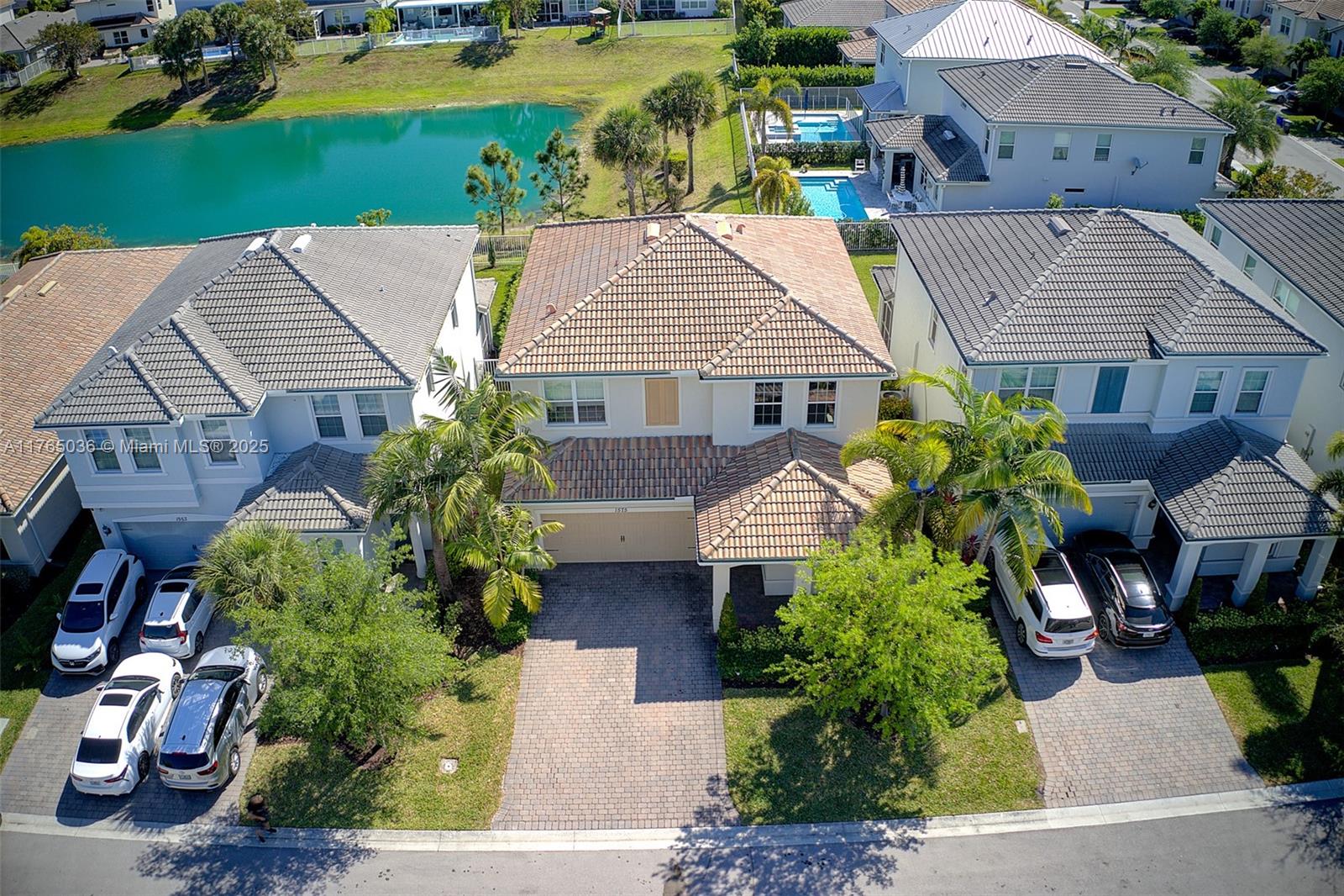HILLCREST COUNTRY CLUB SO - Residential