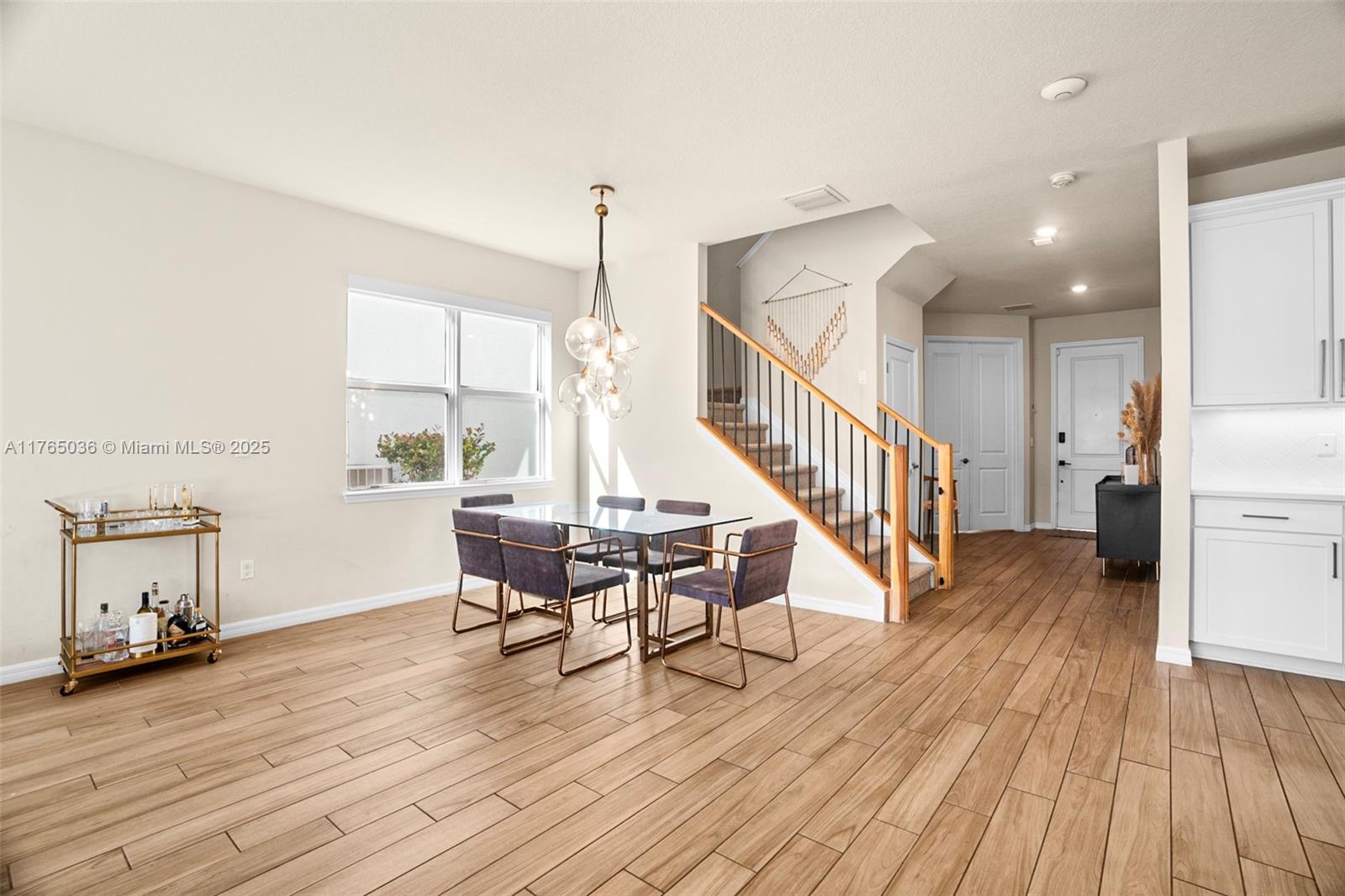 HILLCREST COUNTRY CLUB SO - Residential