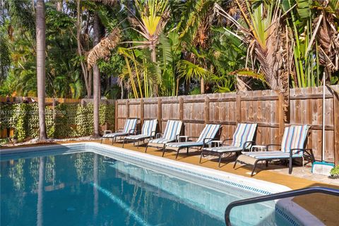 Tiny photo for 3024 NE 2nd Ter, Wilton Manors, FL 33334 (MLS # A11976530)