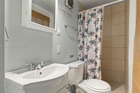 Tiny photo for 3024 NE 2nd Ter, Wilton Manors, FL 33334 (MLS # A11976530)