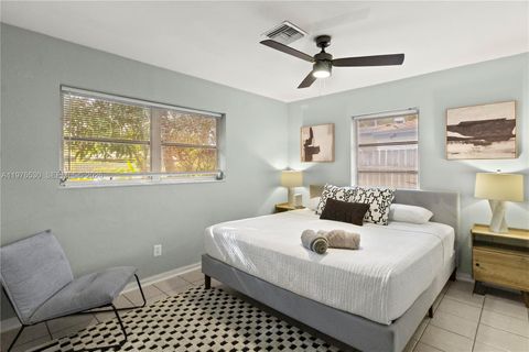 Tiny photo for 3024 NE 2nd Ter, Wilton Manors, FL 33334 (MLS # A11976530)