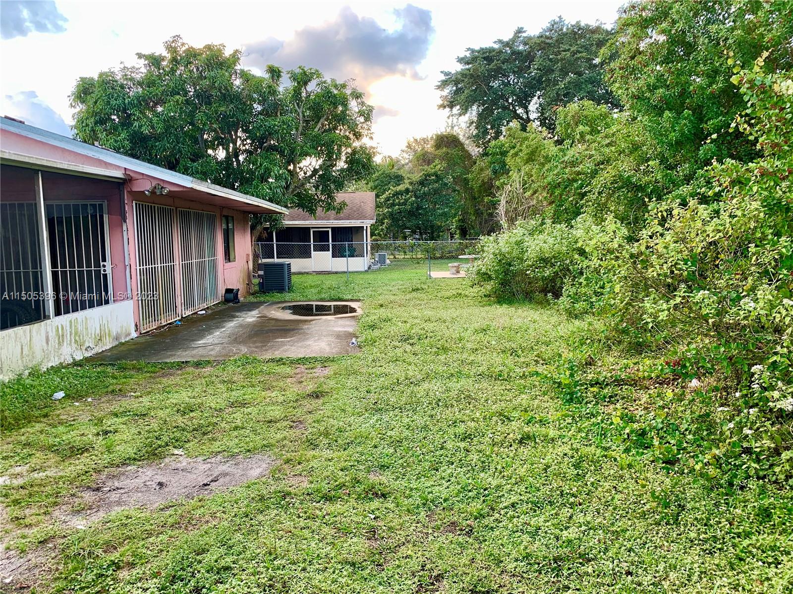 LESLIE ESTATES SEC 14 - Residential