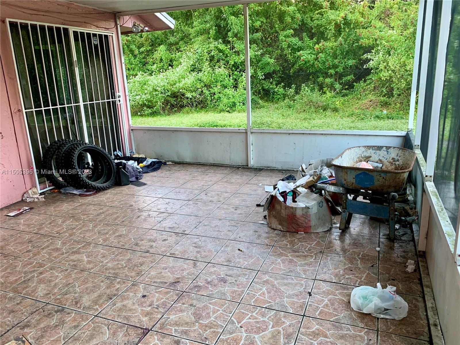LESLIE ESTATES SEC 14 - Residential