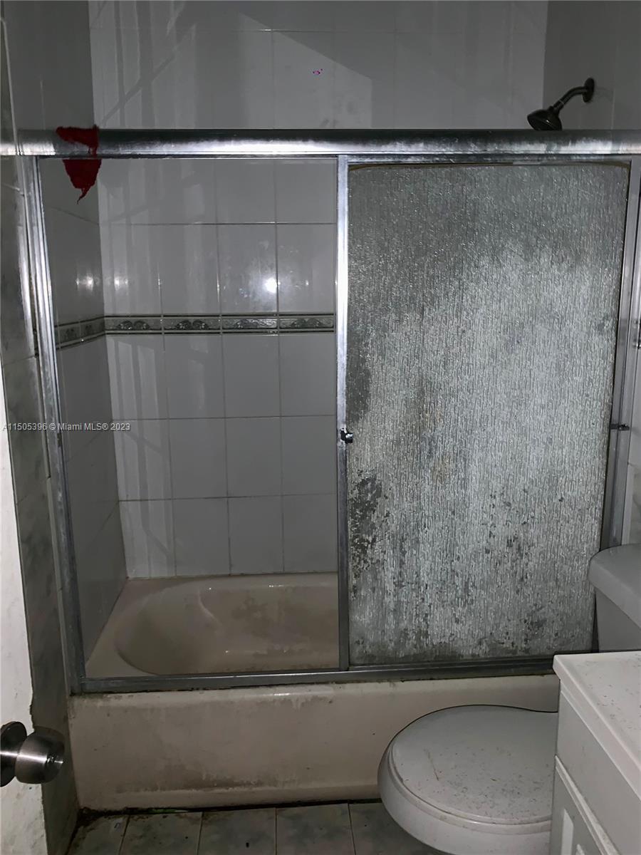 LESLIE ESTATES SEC 14 - Residential