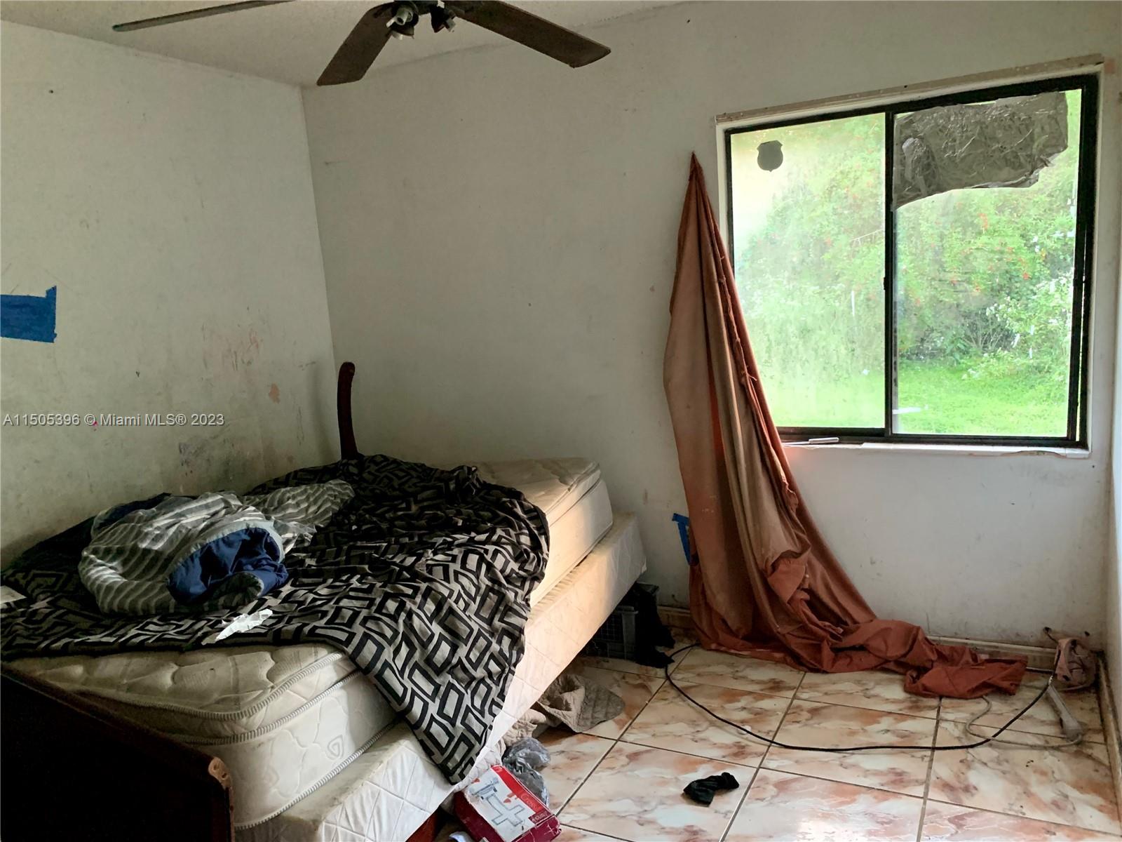 LESLIE ESTATES SEC 14 - Residential