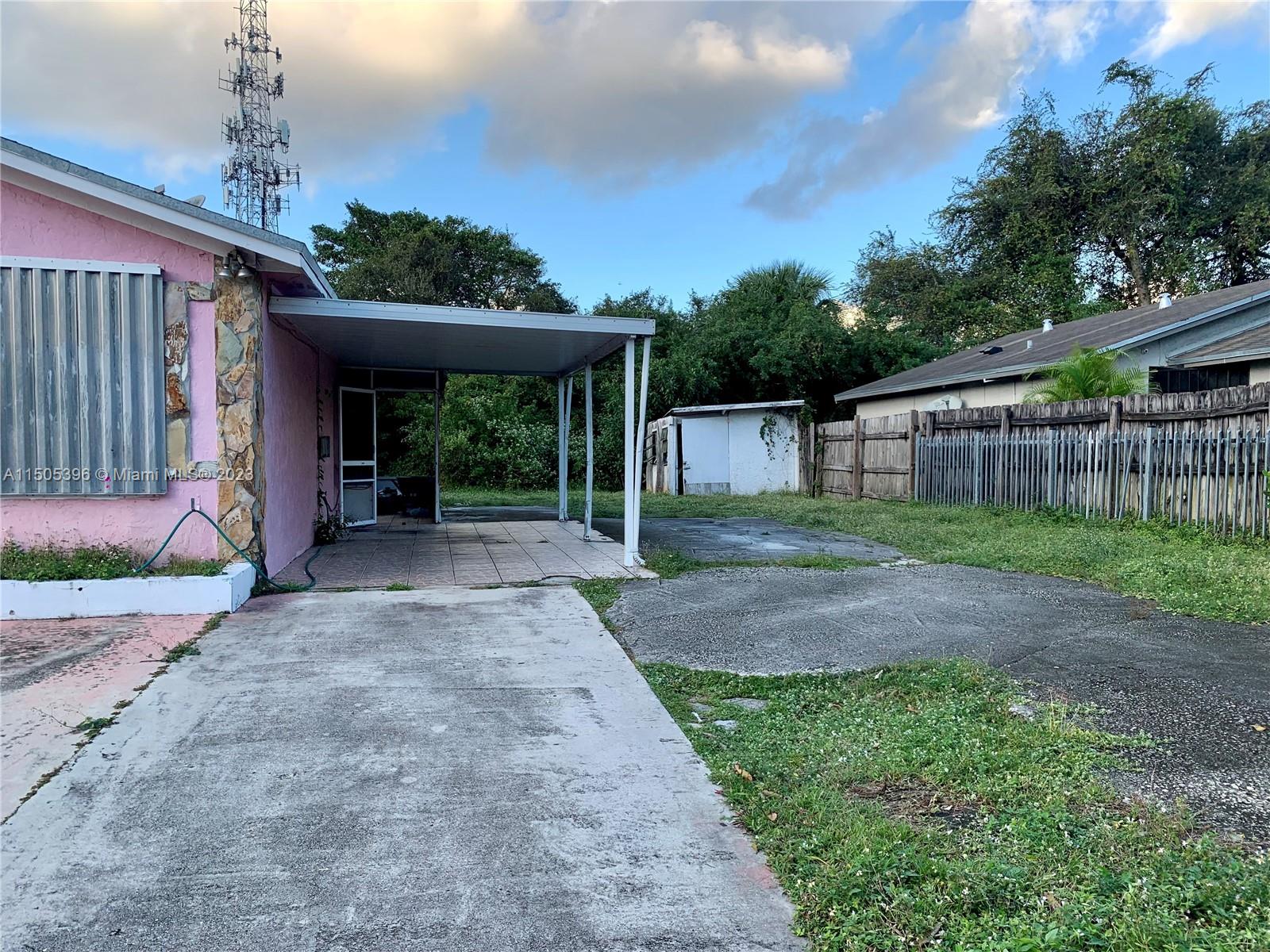LESLIE ESTATES SEC 14 - Residential