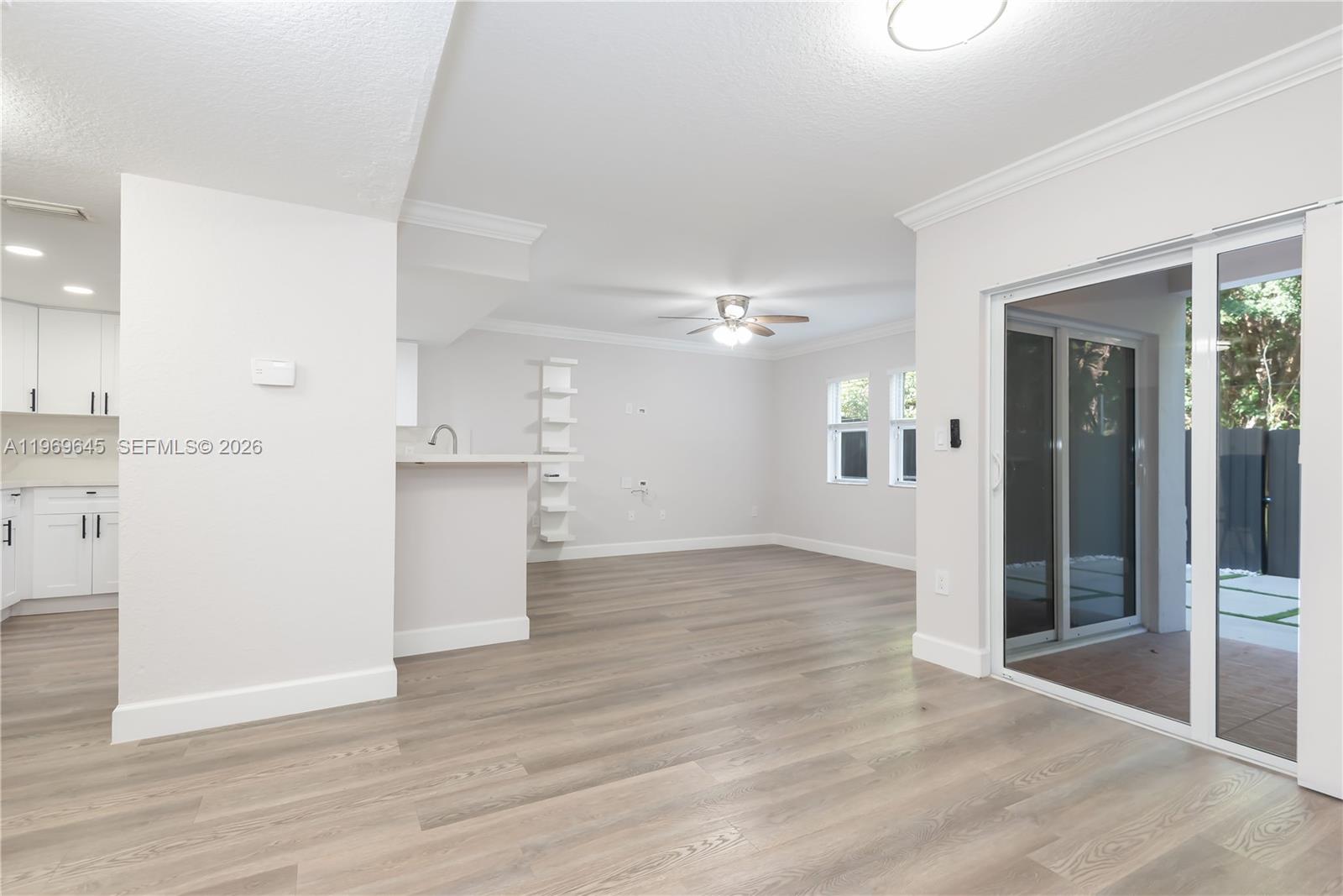 IBIS VILLAS AT DORAL COND - Residential