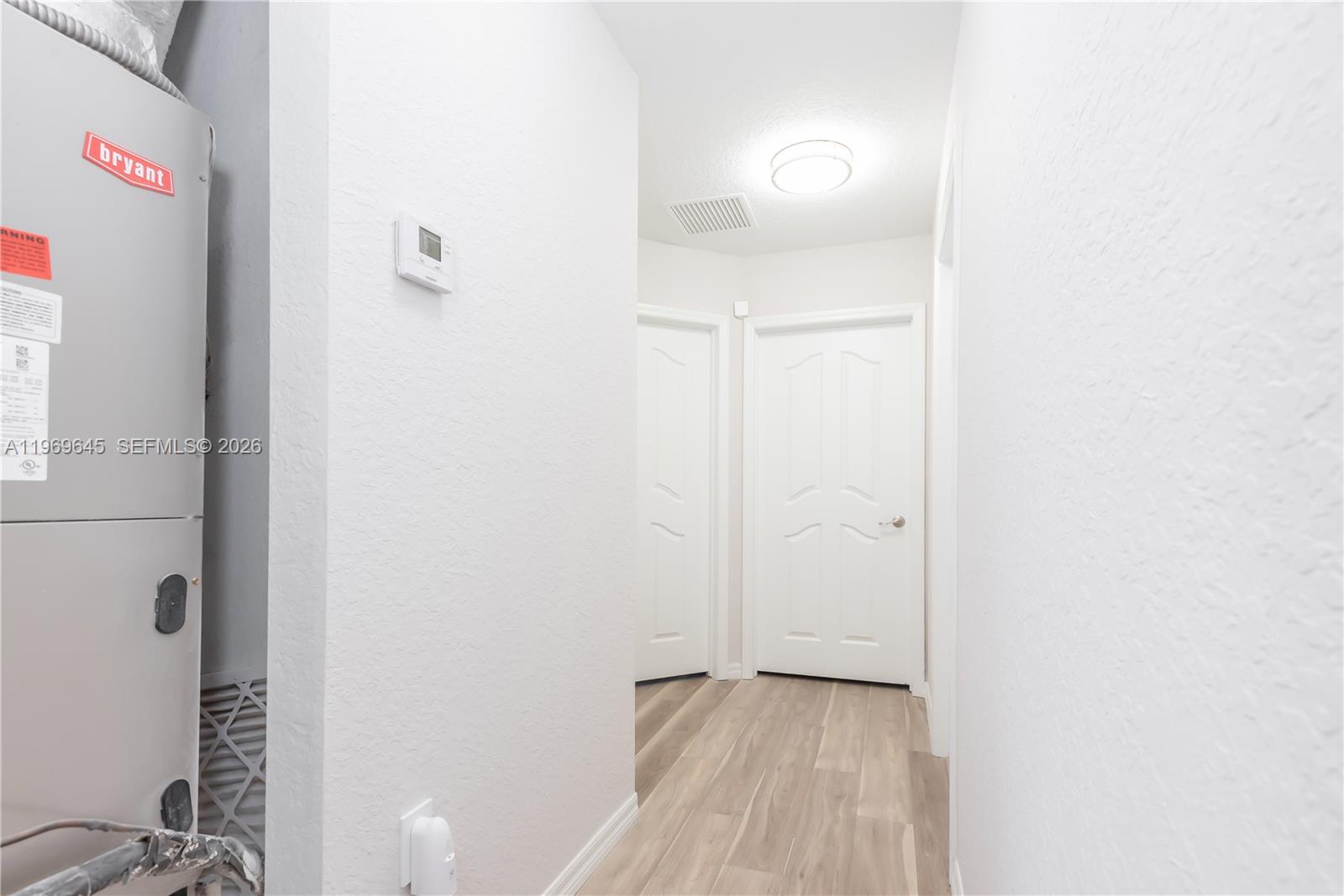 IBIS VILLAS AT DORAL COND - Residential