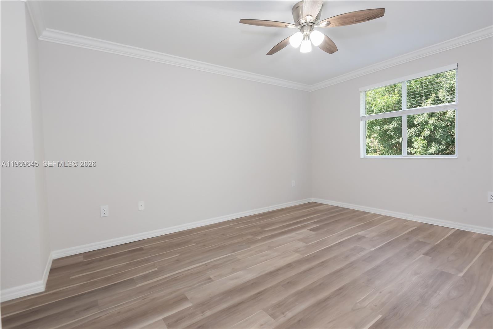 IBIS VILLAS AT DORAL COND - Residential