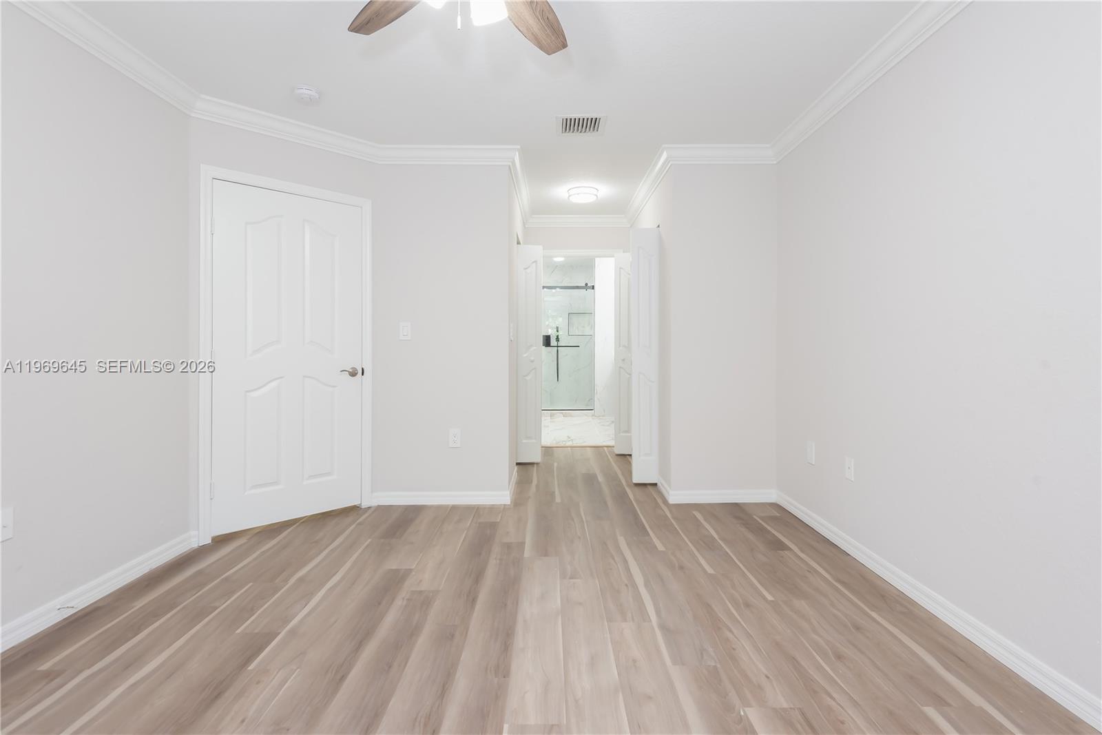 IBIS VILLAS AT DORAL COND - Residential