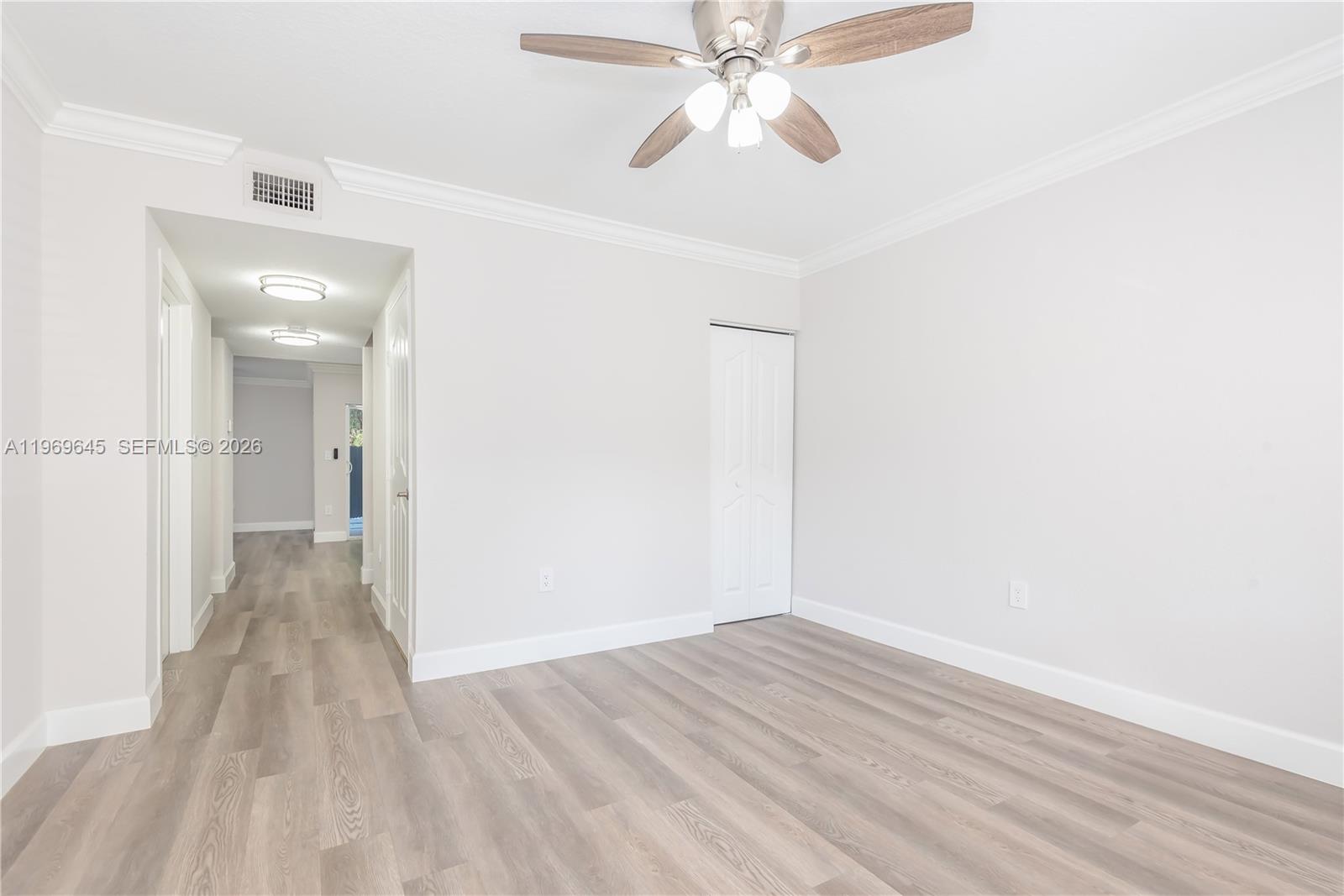 IBIS VILLAS AT DORAL COND - Residential