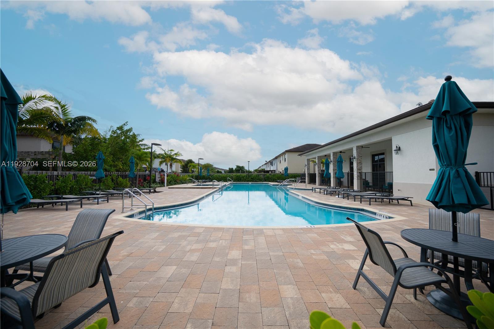 ALLAPATTAH GDNS - Residential