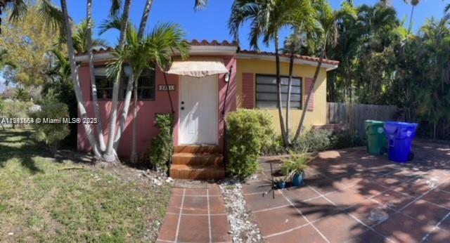 AMND MIAMI SUBURBAN ACRES - Residential Lease