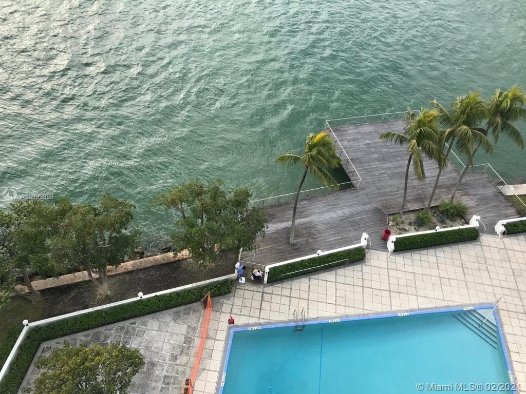 BELLE ISLE APT CORP - Residential Lease