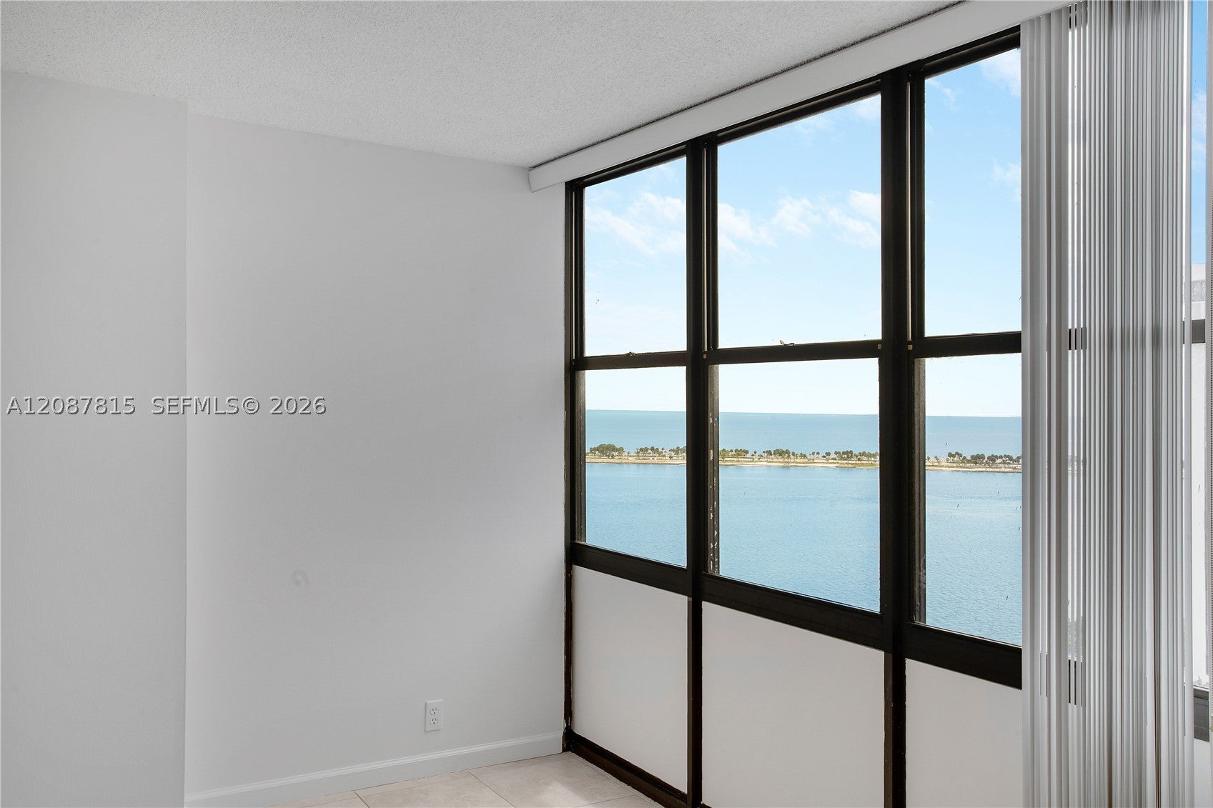 1901 Brickell Ave B1702