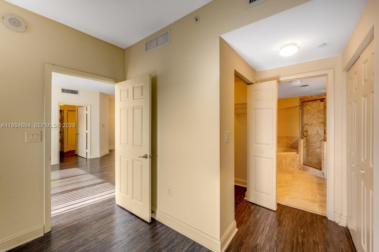 Veranda Condominium - Residential Lease