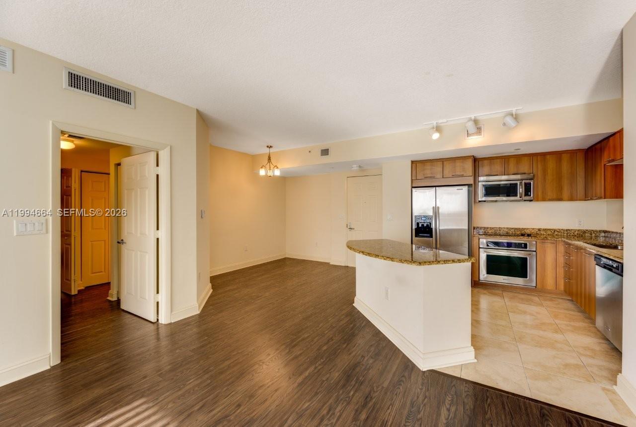 Veranda Condominium - Residential Lease