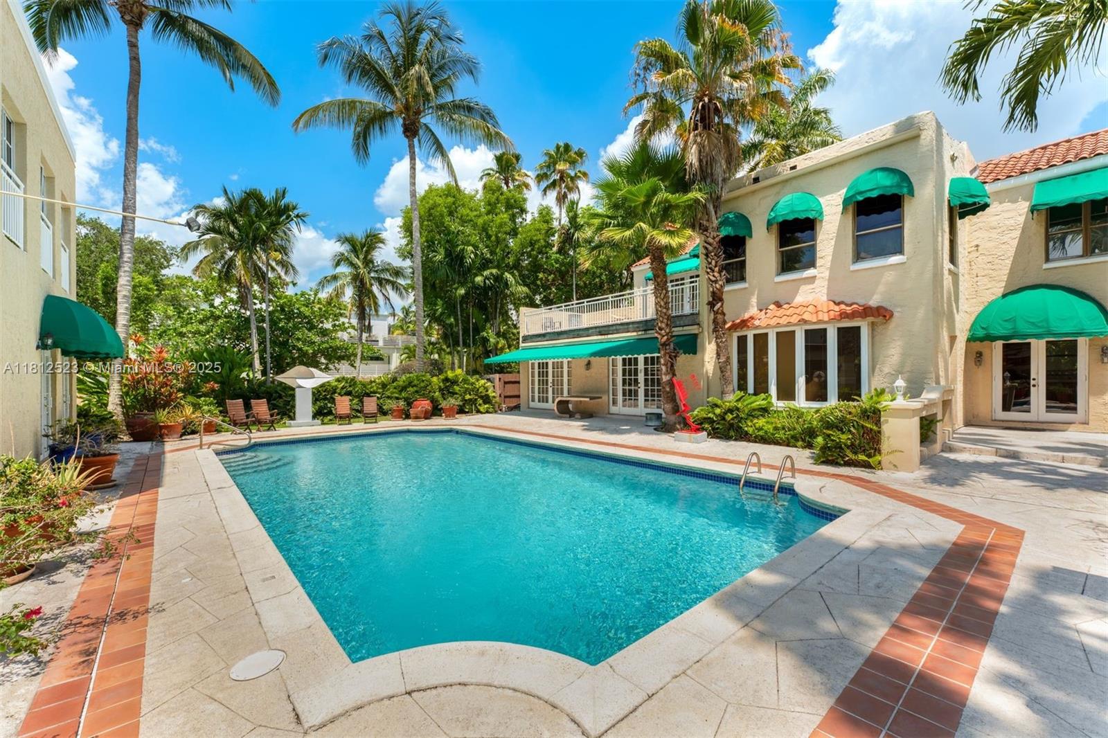 1870 S Bayshore Dr