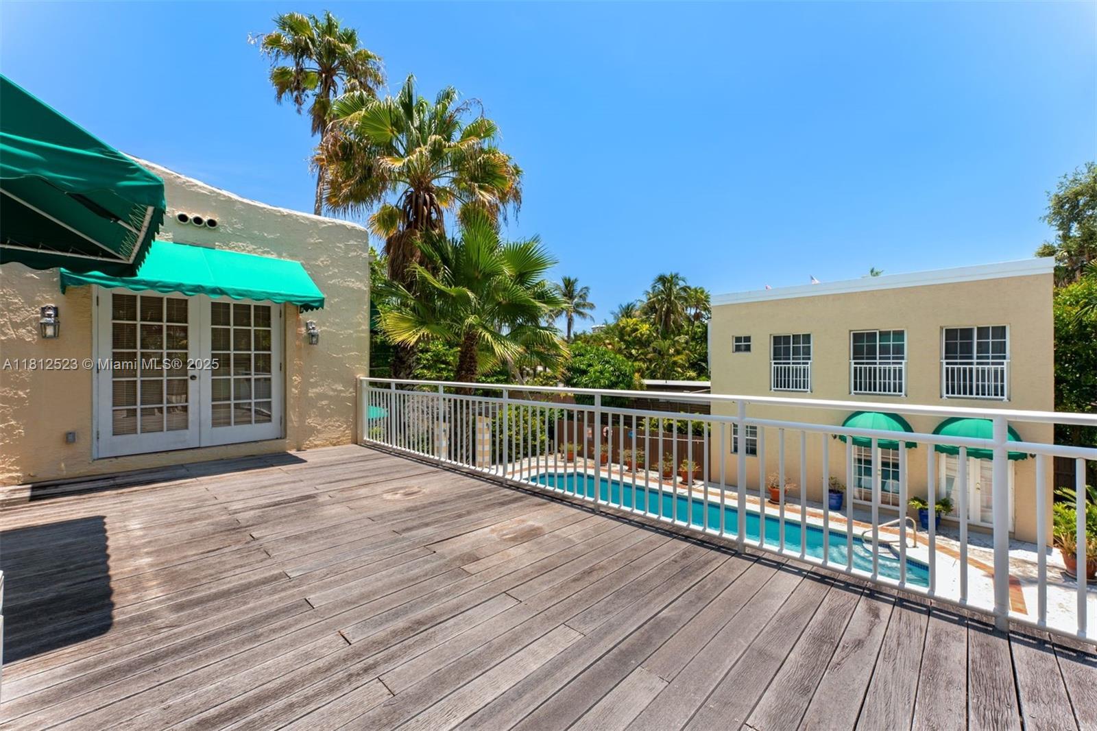 CRYSTAL BLUFF - Residential