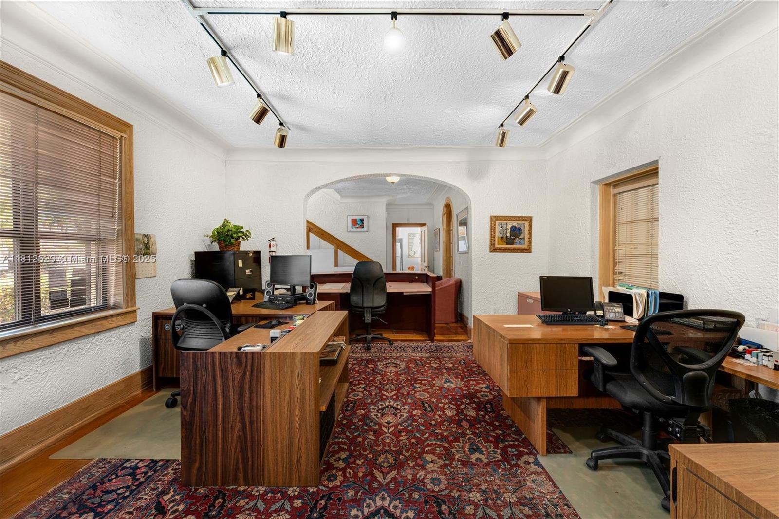 CRYSTAL BLUFF - Residential