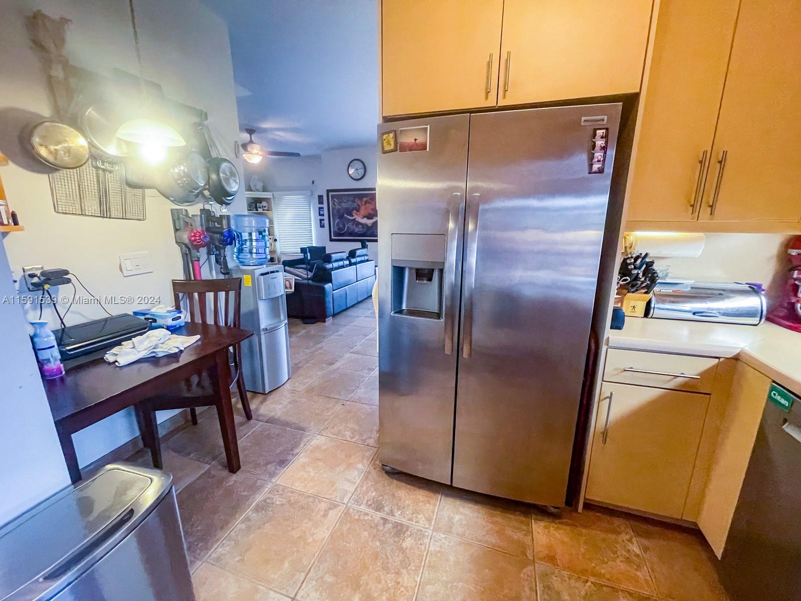 MEDITERRANEAN CONDO - Residential